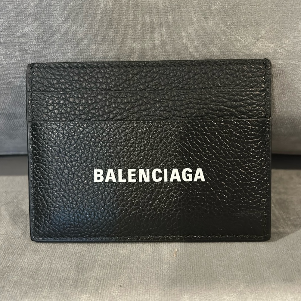NWOT BALENCIAGA Balenciaga Card Case Black Leather W/COA